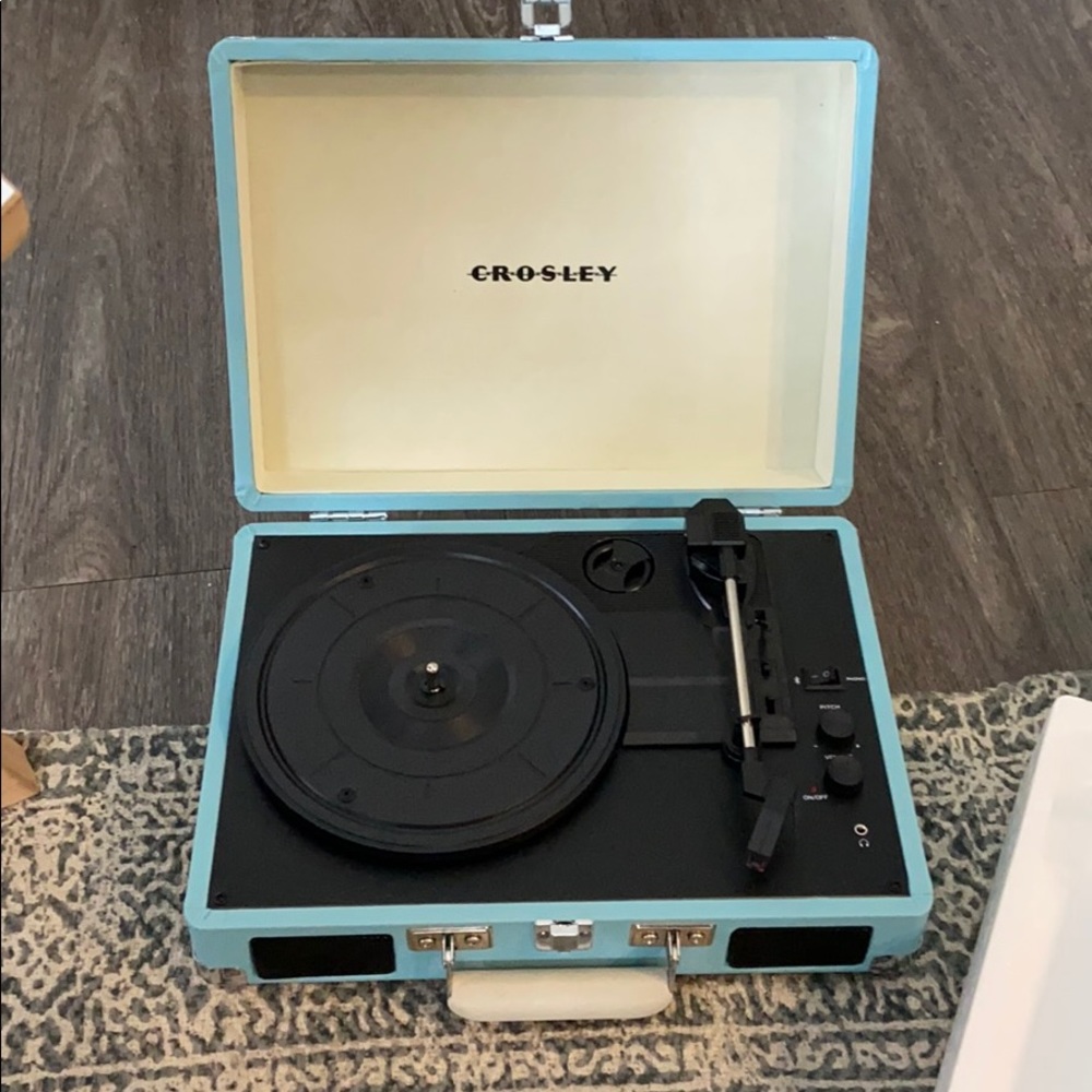 Crosley Record Player - Picture 5 of 5